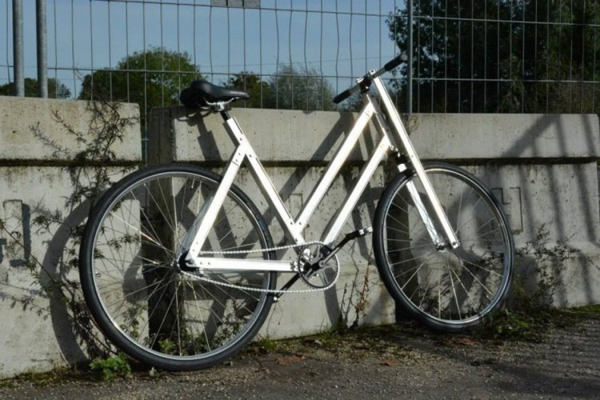 Велосипед взрослый рама 21. Велосипед из алюминиевого профиля. Рама велосипеда из профильной трубы. Алюминиевый велосипед. Рама для велосипеда из профиля.
